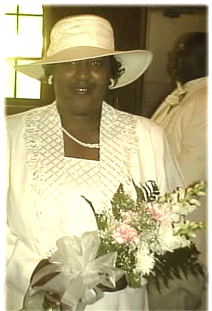  BE KIND ENOUGH TO DOUBLE CLICK ON THE PHOTO IF YOU WANT TO SEE SOME PHOTOS OF THOSE IN ATTENDANCE AT CARLTON AND DELORES DAVIS' WEDDING= 1ST JULY 2000